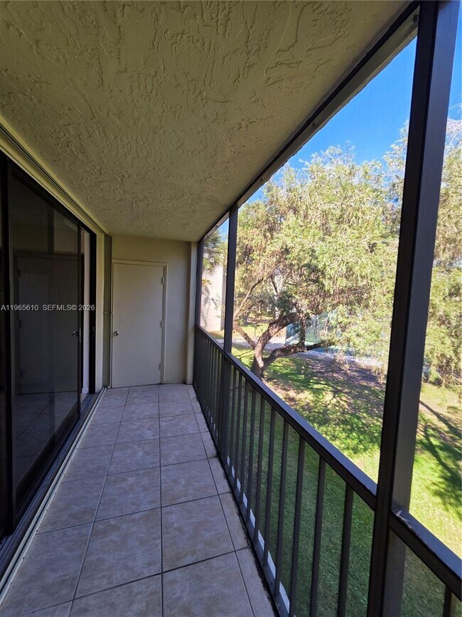 Building Photo - 8065 SW 107th Ave