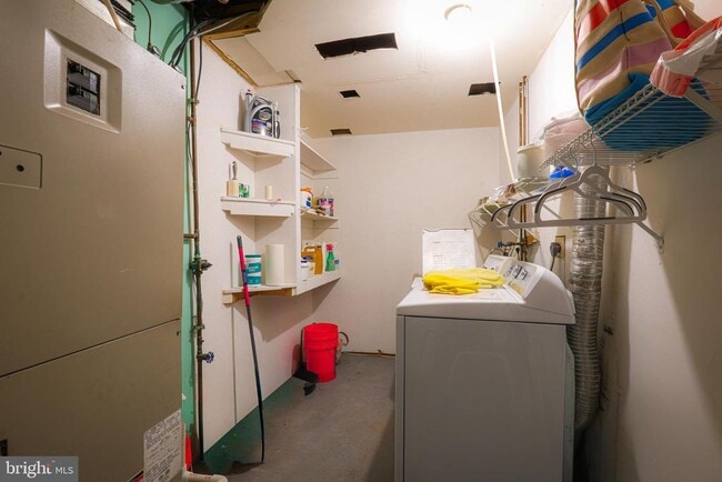 Building Photo - 7966 Hidden Bridge Dr