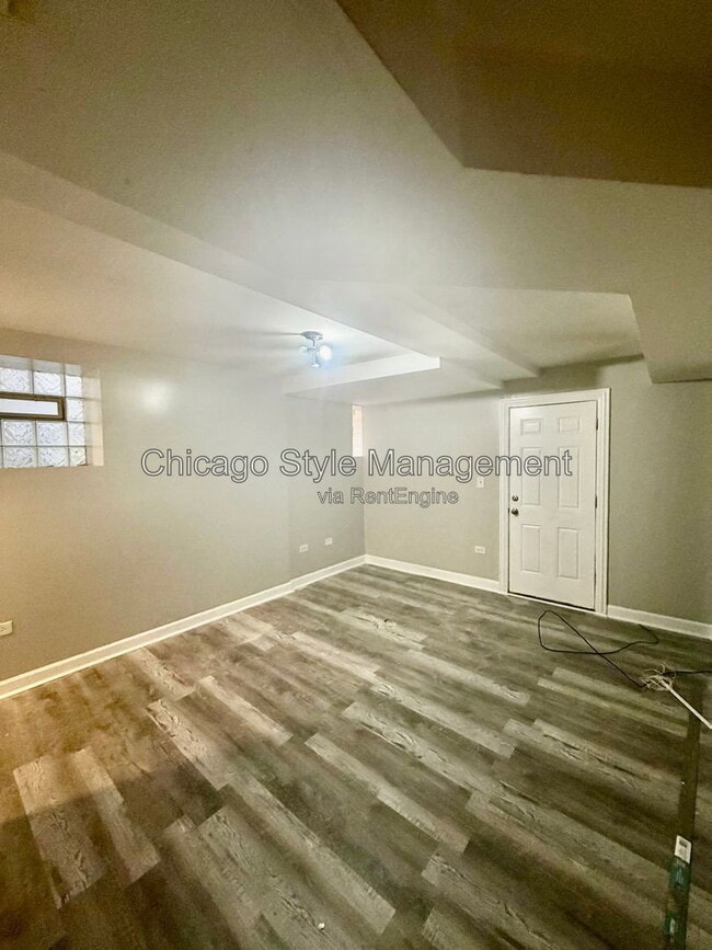 Building Photo - 5739 S Calumet Ave