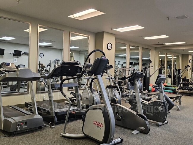 Building Photo - 1551 Larimer St