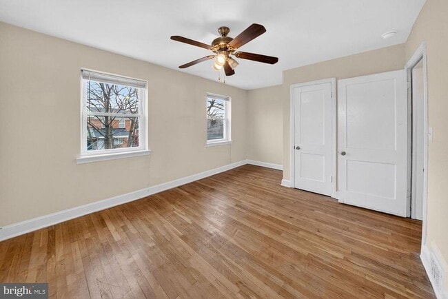 Building Photo - 706 S Orme St