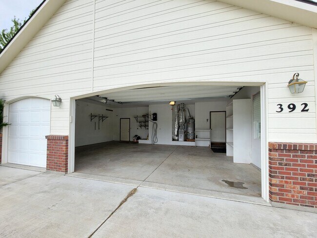 Building Photo - South Richland Rambler for Rent
