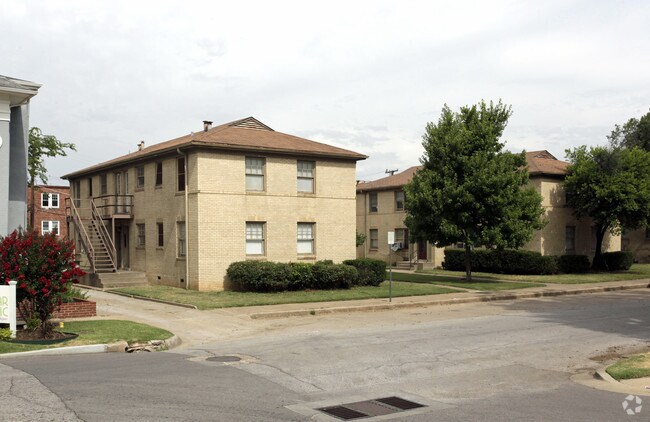 Primary Photo - Quaker Place Apartments