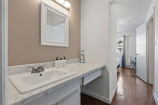 Building Photo - 16 Gulf Breeze Ct