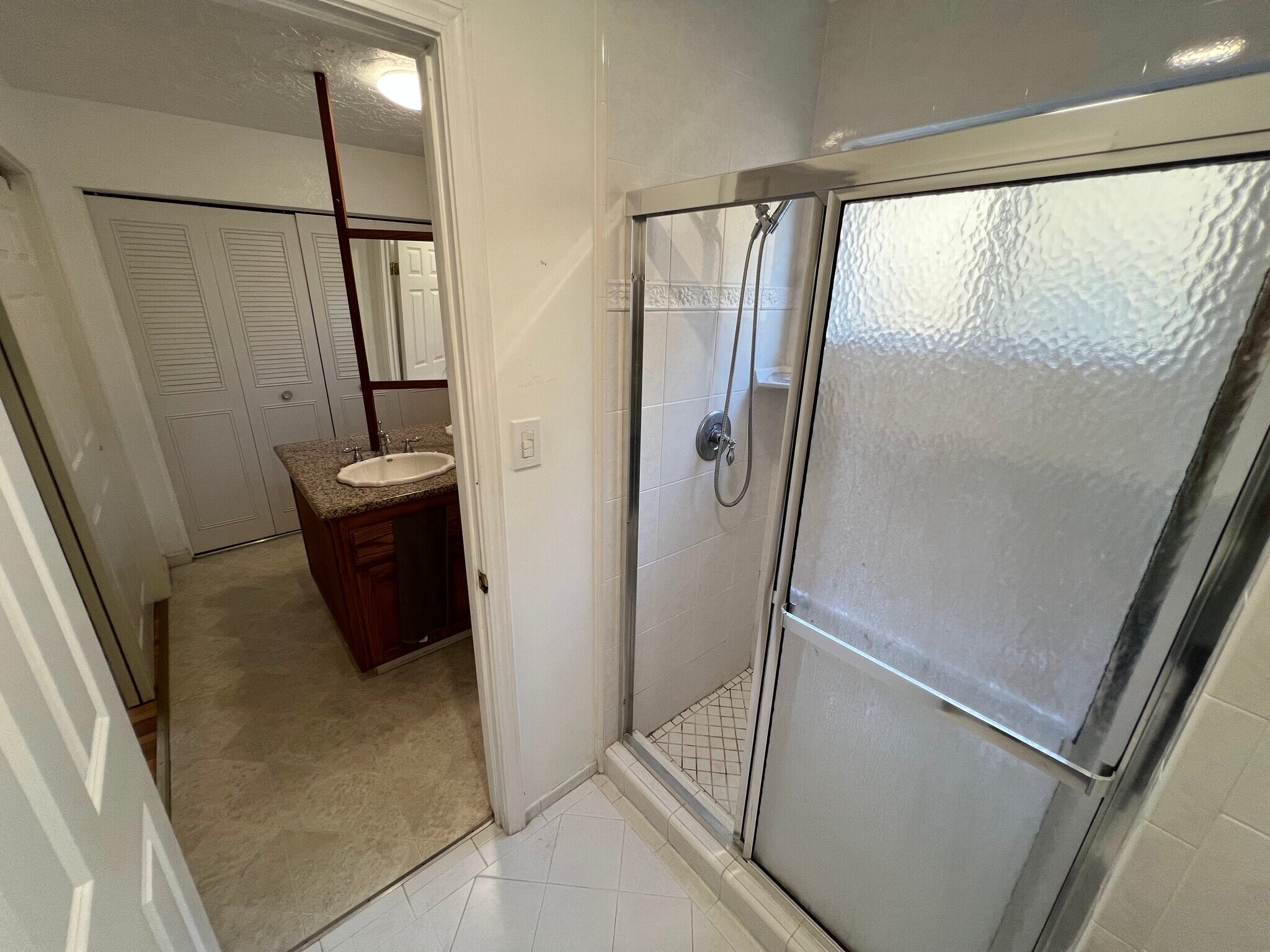 Master Bathroom - 1642 Tahoe Dr