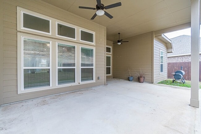 Building Photo - 32188 Cardamom Wy