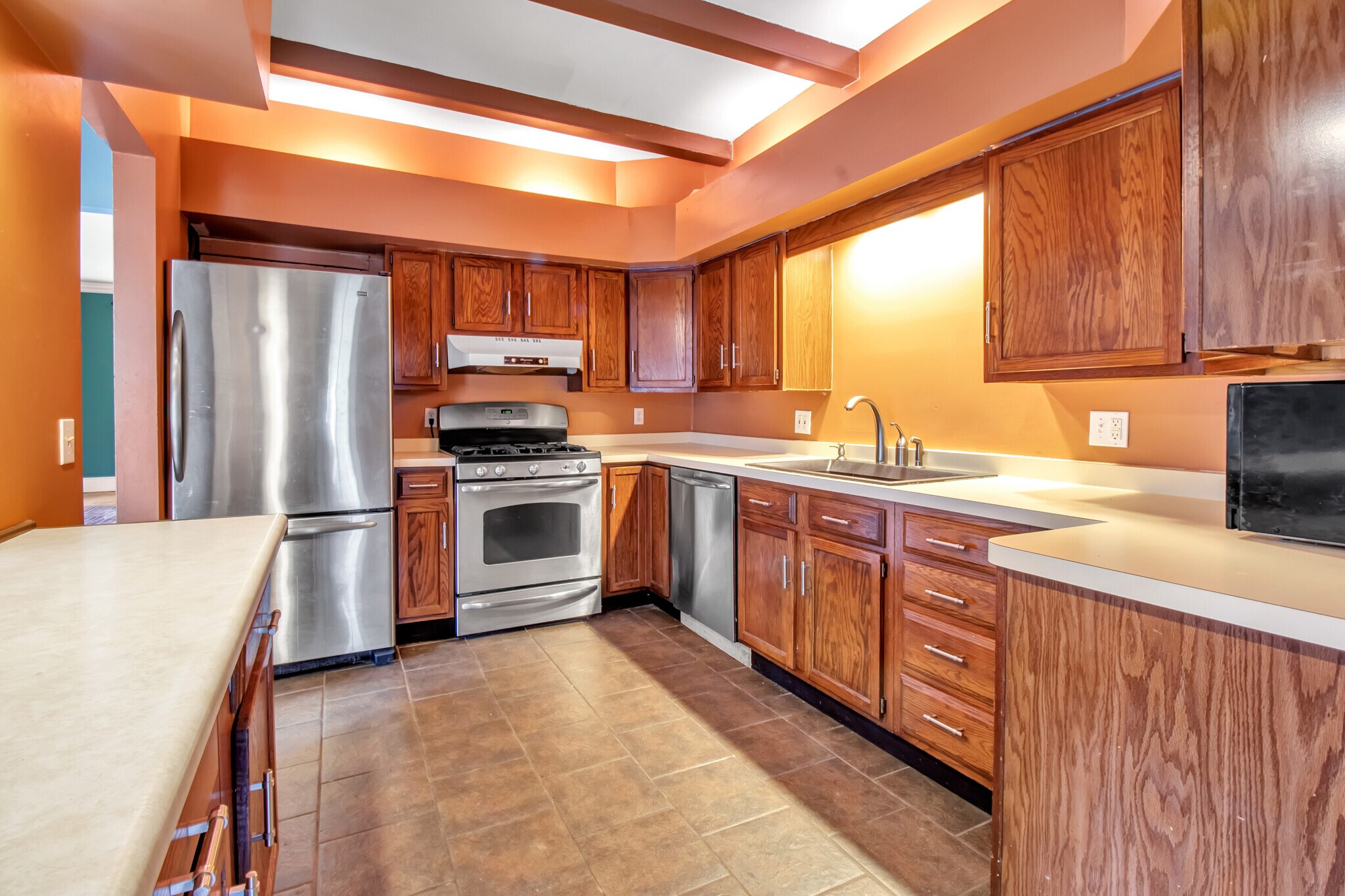 Building Photo - 67 Crescent Ave