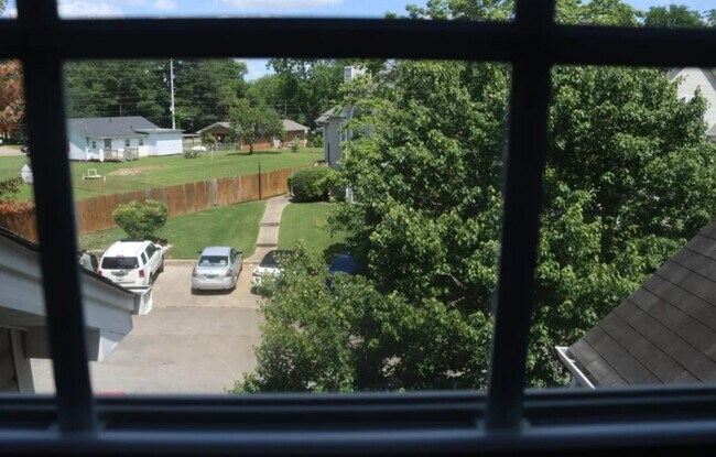 Building Photo - 1057 Stones Throw Dr NW