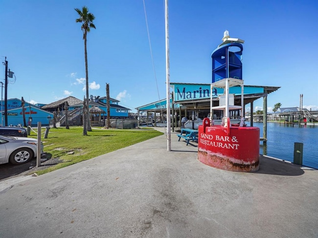 Building Photo - 3919 San Jacinto Dr