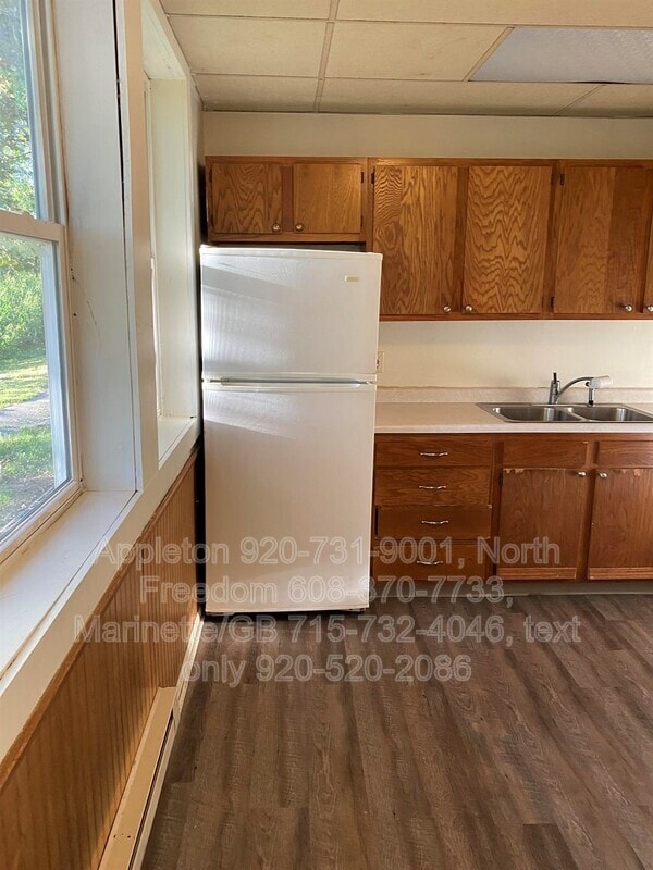 Building Photo - S7559 US-12