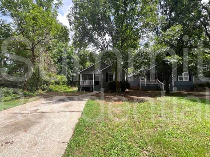 Building Photo - 651 Langston Dr SW