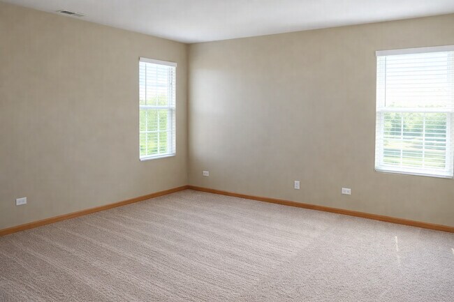Building Photo - 1447 Millbrook Dr
