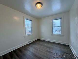 Building Photo - R247 Darr St