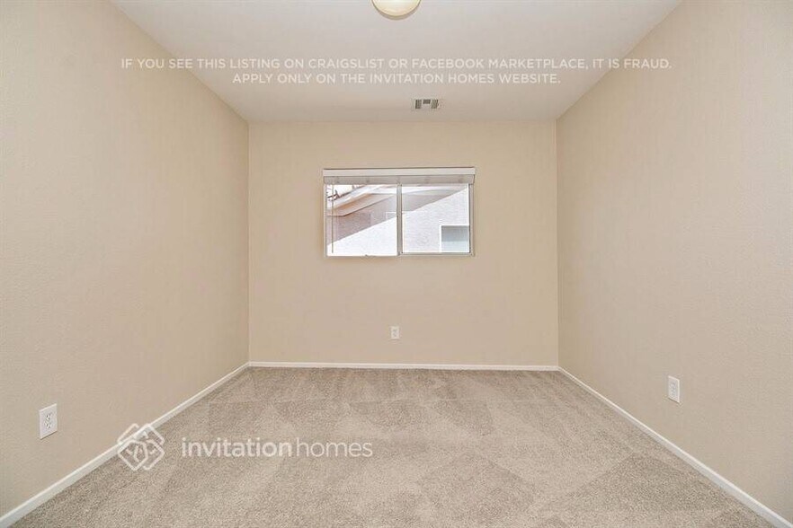 Building Photo - 553 Port Talbot Ave