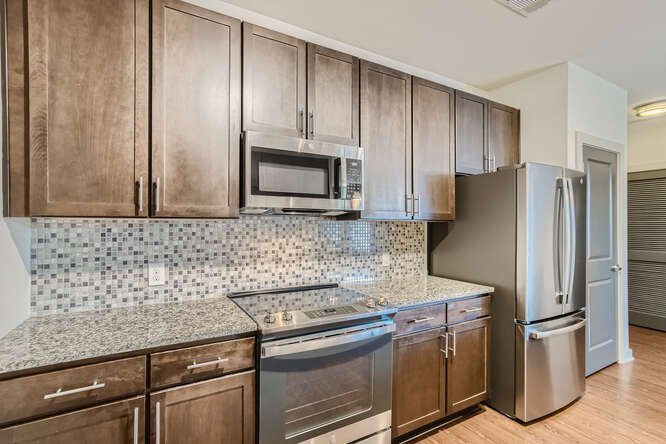 West 46th Apartments - 4508 Charlotte Ave Nashville TN 37209 ...