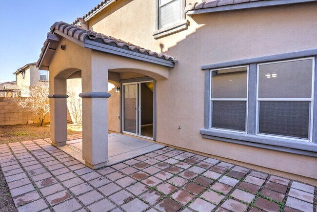 Building Photo - Rancho Sahuarita