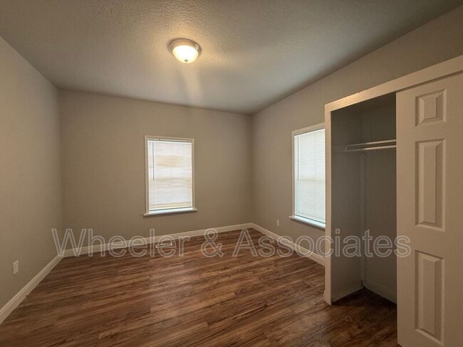Building Photo - 2429 B Ave