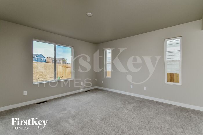 Building Photo - 10321 Luneth Dr