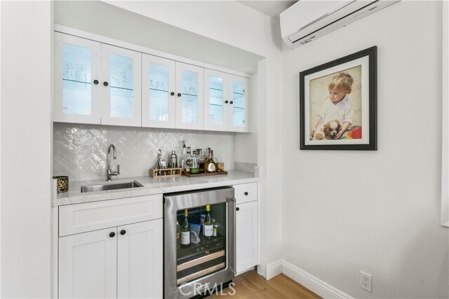 Building Photo - 711 Heliotrope Ave