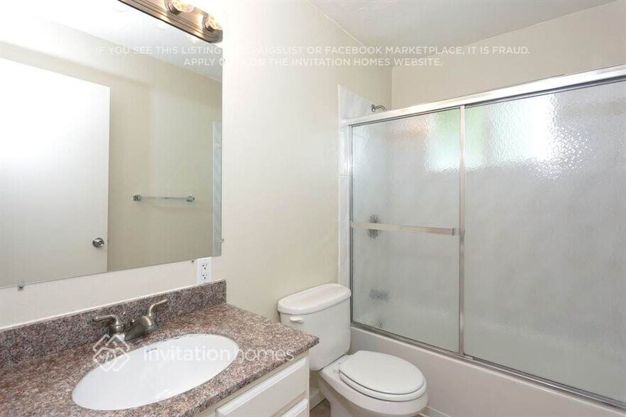 Building Photo - 130 Almanor Dr