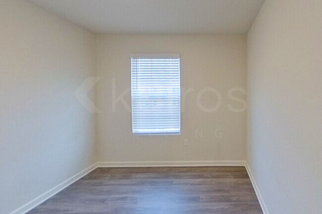 Building Photo - 318 Ironwood Ct