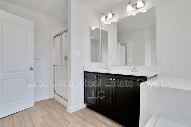 Building Photo - 153 Charterhouse St