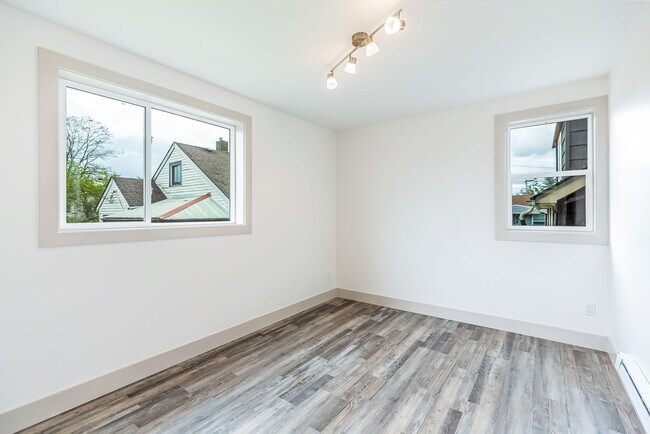 Building Photo - 4216 S Bozeman St