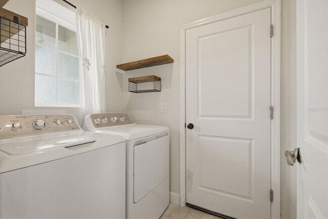 Building Photo - 19056 Heavenside Ct