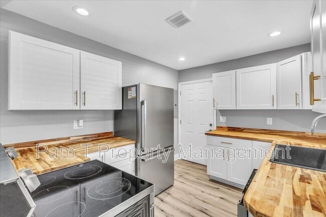 Building Photo - 2514 Florida Ave