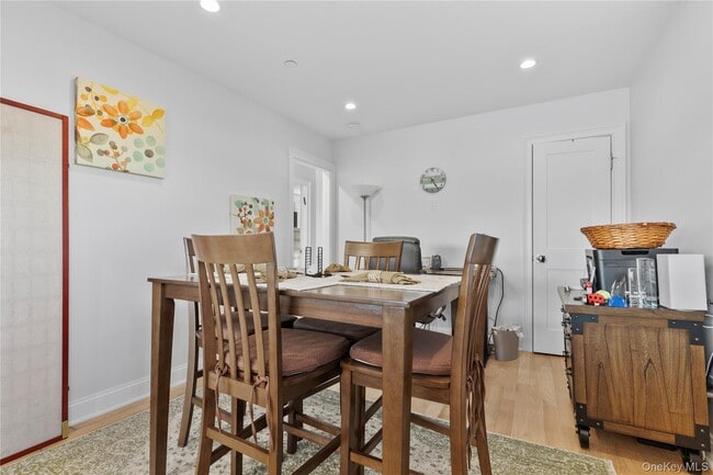 Building Photo - 17 Virginia Ave