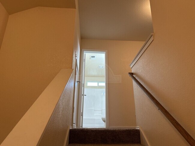 Building Photo - 5305 Eagles Nest Dr