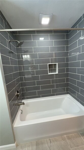 Building Photo - 198 Skycrest Dr