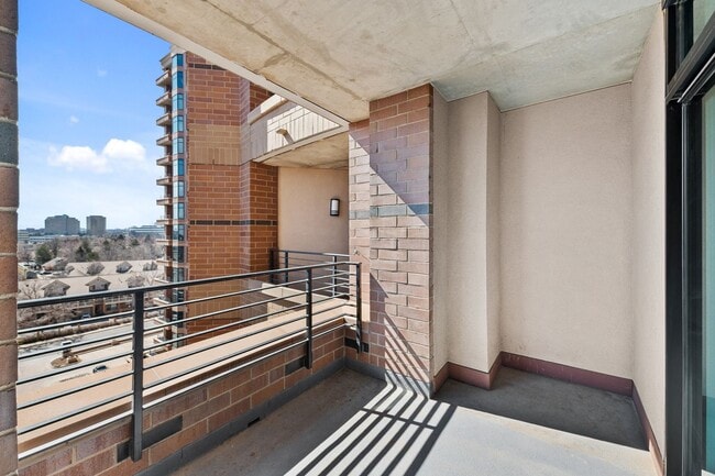 Primary Photo - Come live in Penterra Plaza!