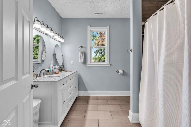 Building Photo - 2508 Carrollton Ave