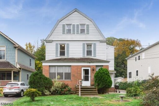 Primary Photo - 60 Wildwood Ave