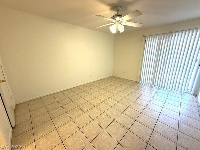 Building Photo - 4555 E Sahara Ave