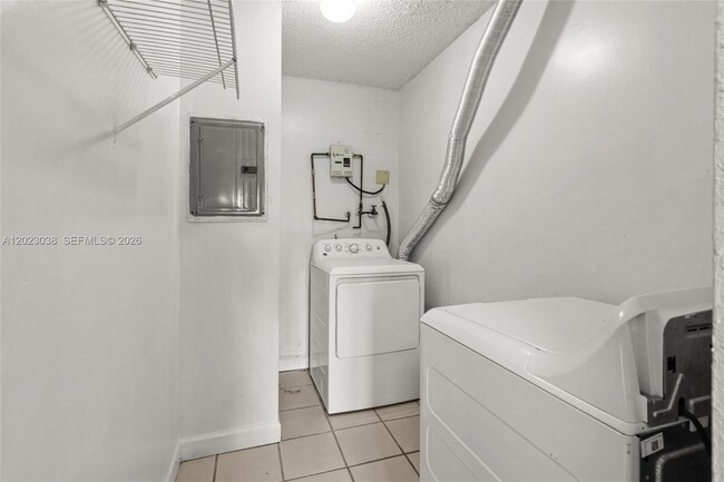 Building Photo - 28214 SW 143rd Ct