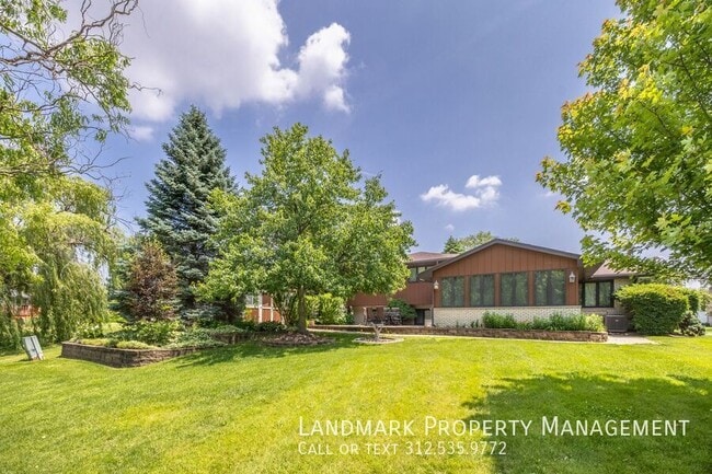 Building Photo - 14518 S Golden Oak Dr