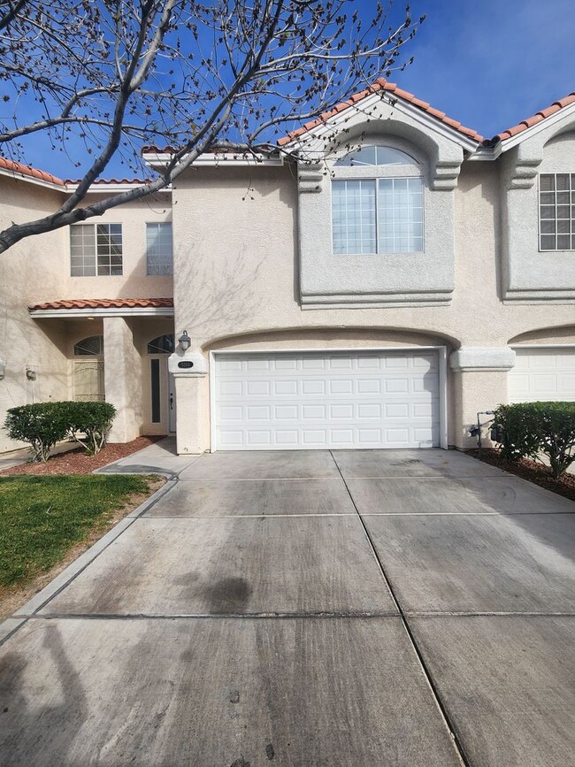 Building Photo - 5264 Island Chain Rd