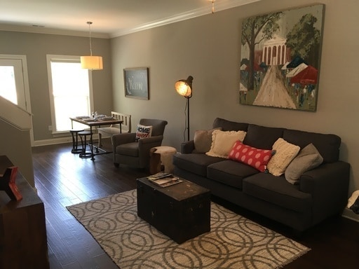 Building Photo - West End