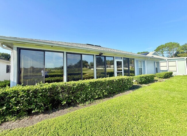 Building Photo - 1739 Lake Marion Dr