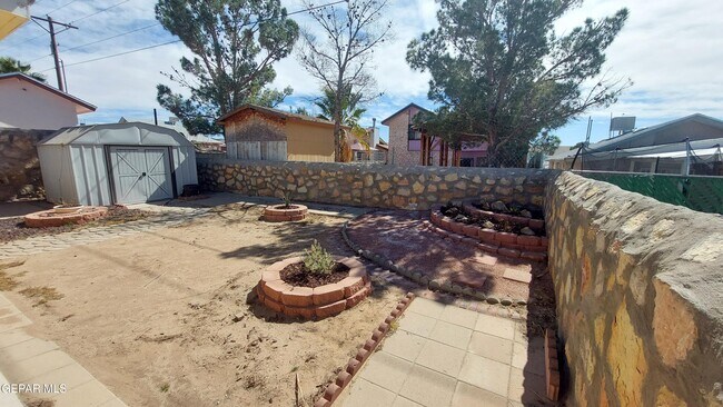 Building Photo - 12124 Fred Carter Dr