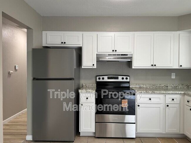 Building Photo - 2014 Wilbert Dr