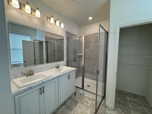 Building Photo - 279 Sunfish Dr