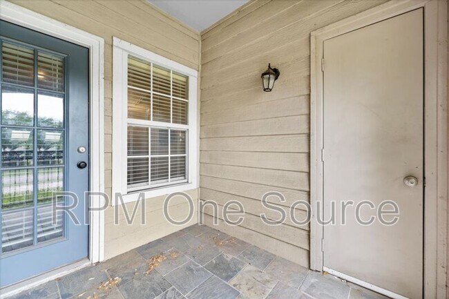 Building Photo - 2601 Preston Rd