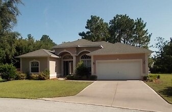 Building Photo - 9 Sycamore Ct E