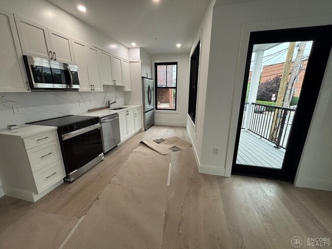 Building Photo - 36 Colborne Rd