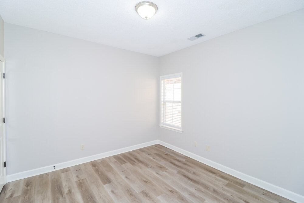 Building Photo - 8885 Versilia Ave