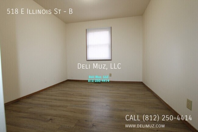 Building Photo - 518 E Illinois St