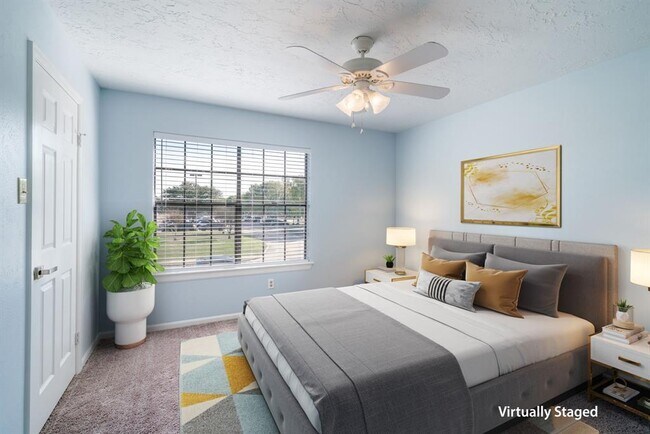 Building Photo - 4330 Heathfield Dr